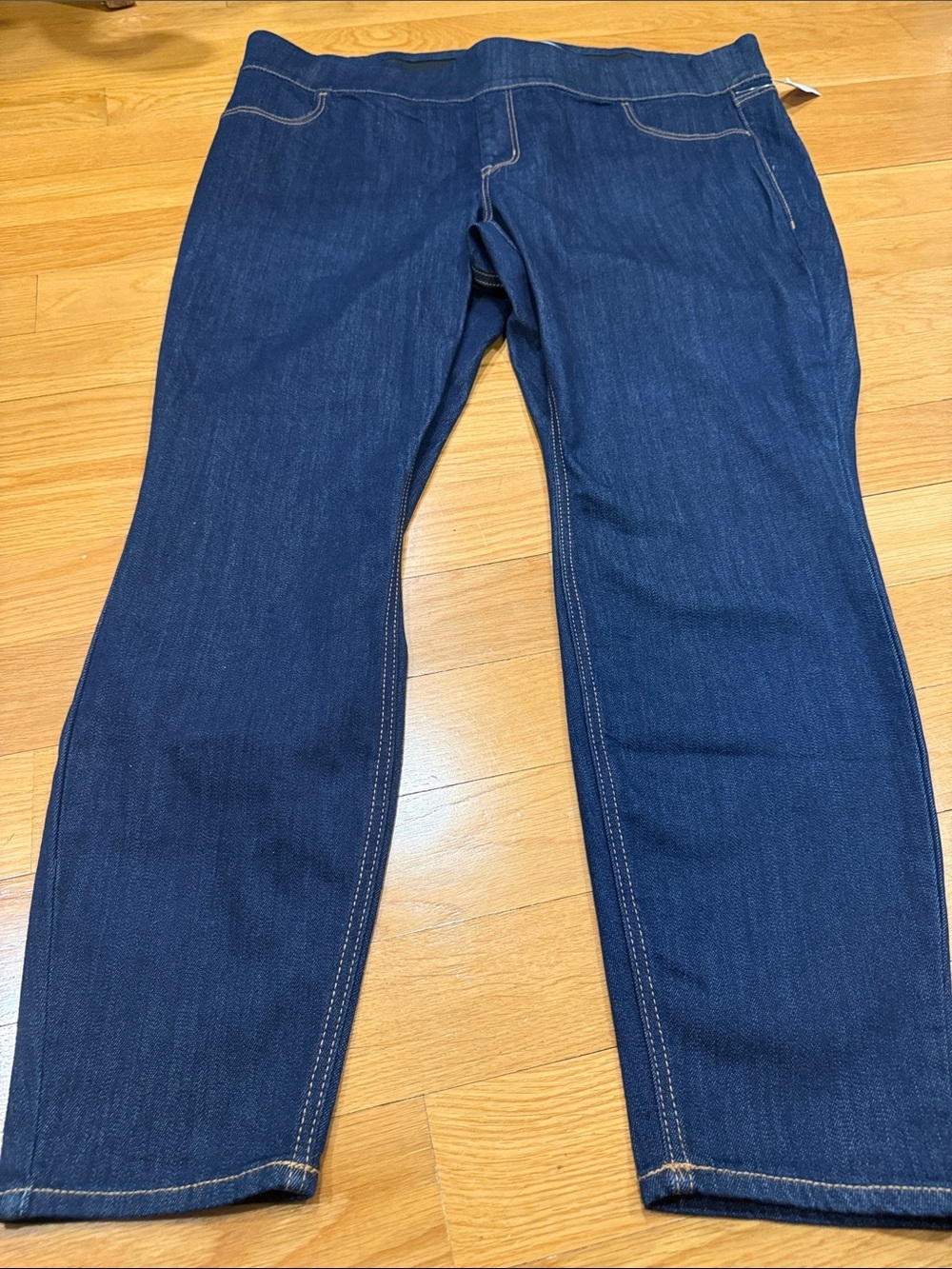 NWT Old Navy rockstar super  skinny pull on jeggings mid-rise jeans size 22.